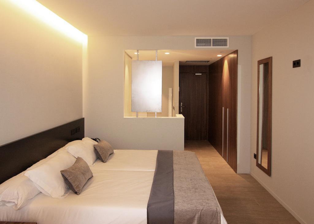 Hotel Raval De La Mar ビラセカ・デ・ソルシナ エクステリア 写真